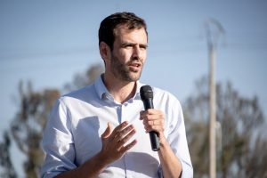 Lee más sobre el artículo Estrada: “A nosotros no nos van a encontrar tocando la guitarra”