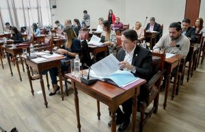 Lee más sobre el artículo Insólito: Concejales piden la construcción de un puente que ya está construido