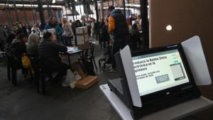 Lee más sobre el artículo Denunciarán penalmente al gobierno de la Ciudad por el voto electrónico