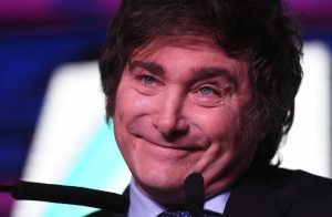 Lee más sobre el artículo Milei: «Hagan las denuncias que quieran, nada podrá detener la paliza que les daremos en las urnas»