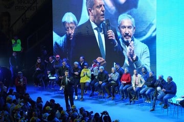 En este momento estás viendo Sergio Massa y un canto en la CGT: «El domingo cueste lo que cueste, tenemos que ganar»