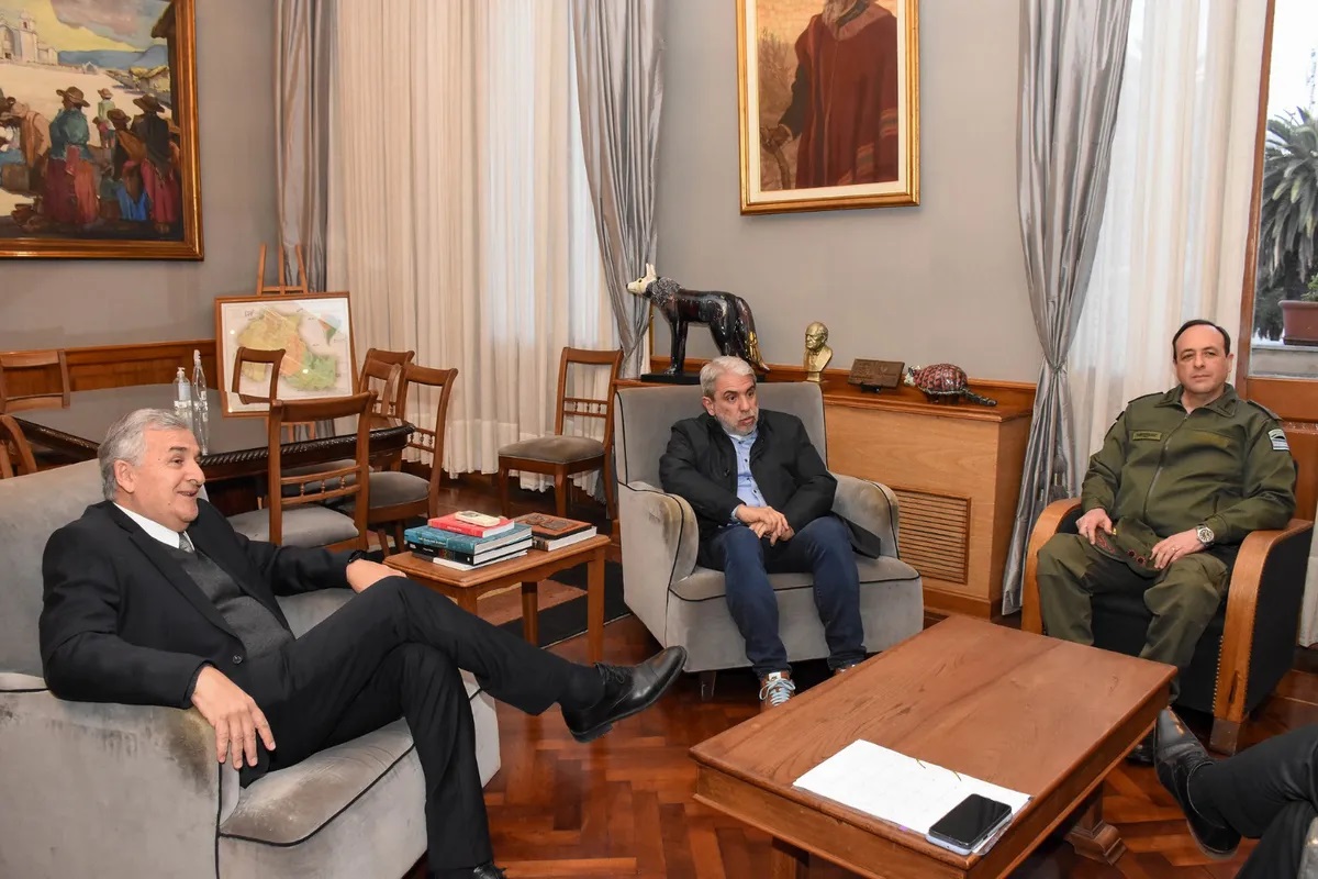 Lee más sobre el artículo Aníbal Fernández volvió a Jujuy y continúa rearmando el PJ local