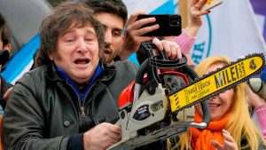 Lee más sobre el artículo Milei: «Más cerca estoy y más quiero motosierra»