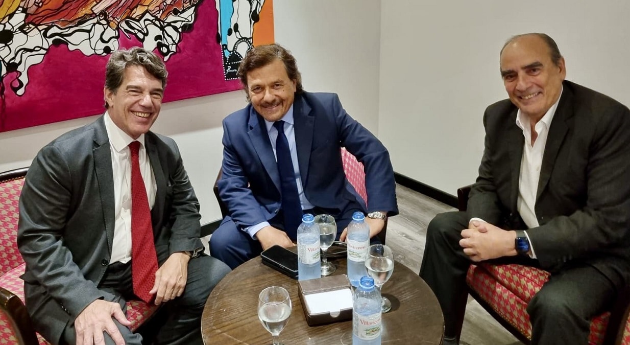 Lee más sobre el artículo Sáenz consiguió nada más que una foto